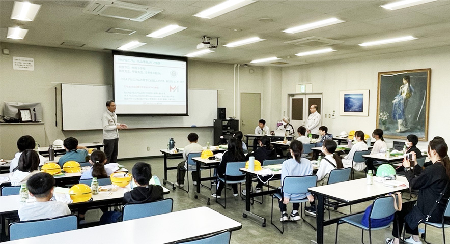 裾野市立向田小学校5年生の工場見学1